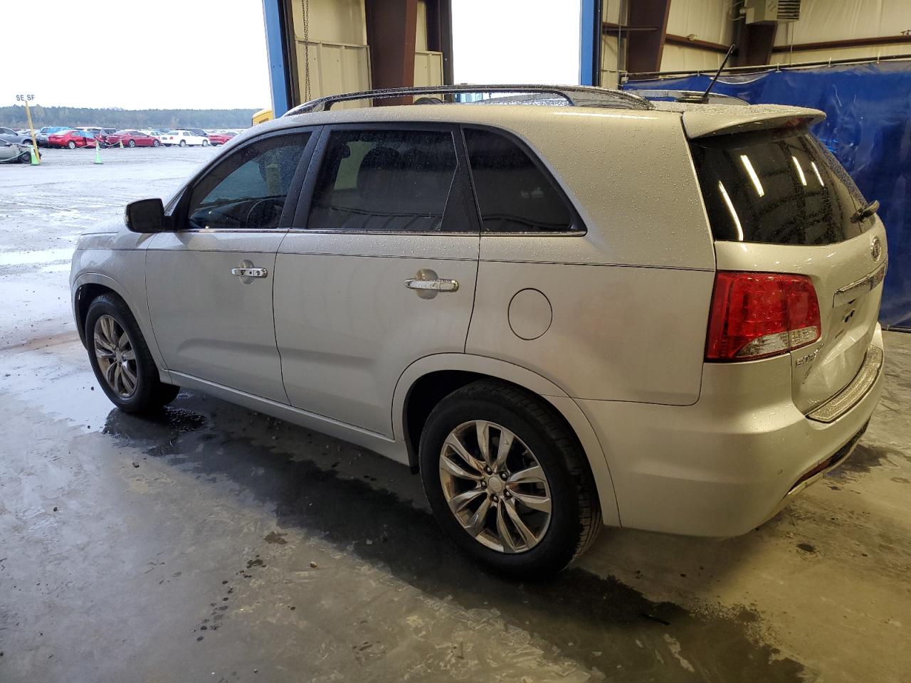 Image 2 of 2013 KIA SORENTO SX 2013 with VIN 5XYKW4A29DG394631