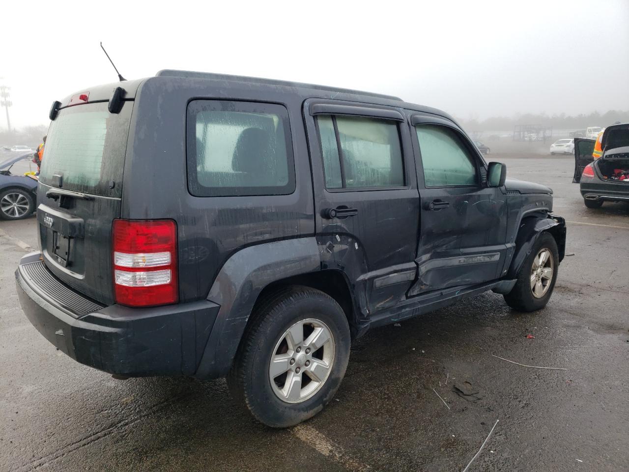 Obraz 3 z 2011 JEEP LIBERTY SPORT 2011 z VIN 1J4PP2GK4BW580263