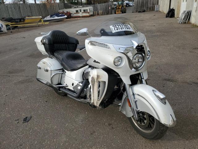 Image 1 of 2019 INDIAN MOTORCYCLE CO. ROADMASTER  2019 with VIN 56KTRAAA9K3381939