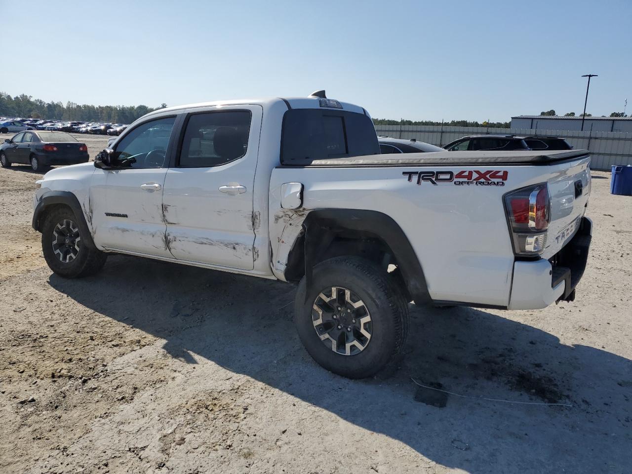 Obraz 2 z 2020 TOYOTA TACOMA DOUBLE CAB 2020 z VIN 3TMCZ5AN1LM342729