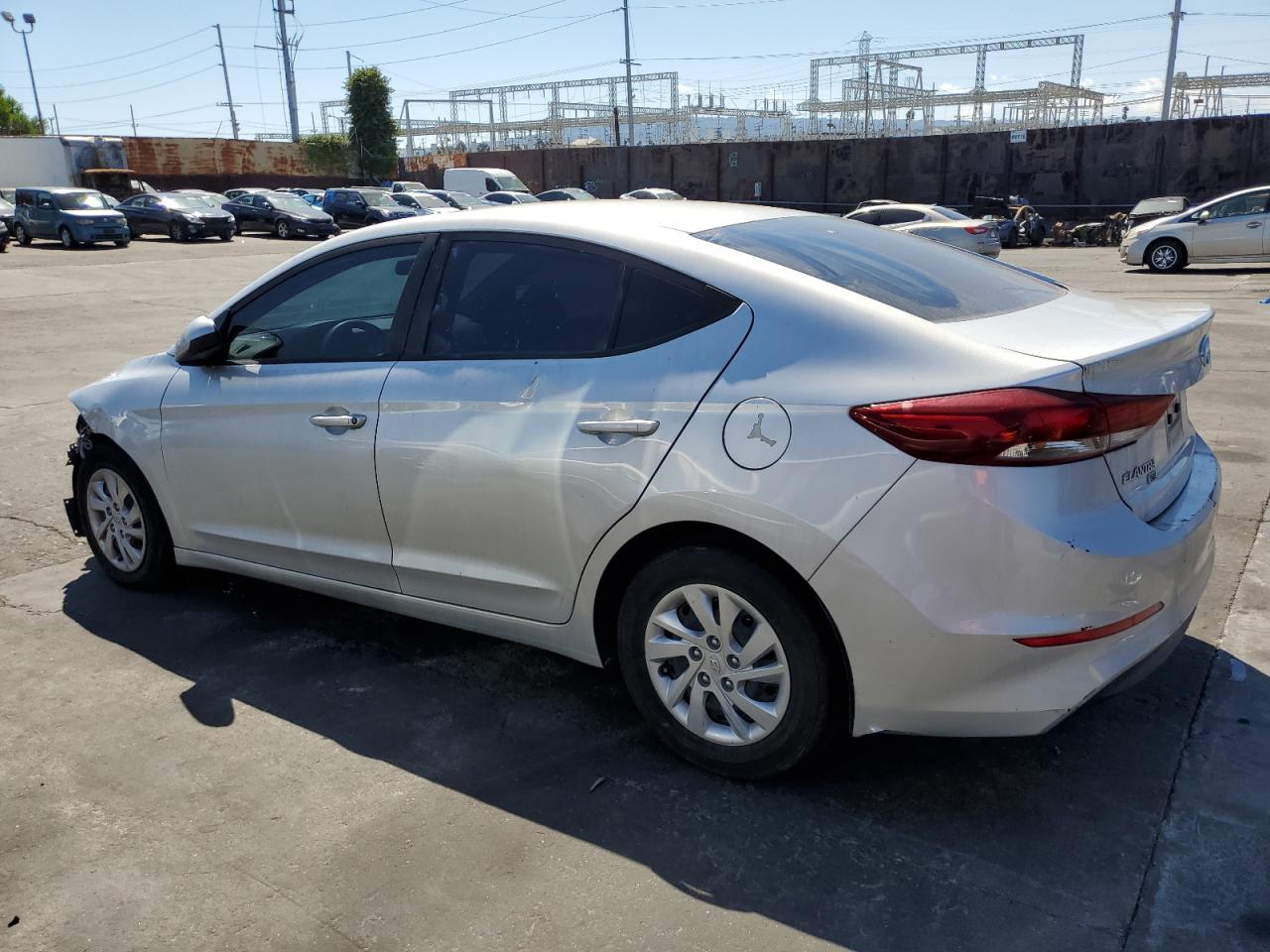 Изображение 2 2018 HYUNDAI ELANTRA SE 2018 с VIN 5NPD74LF3JH279923