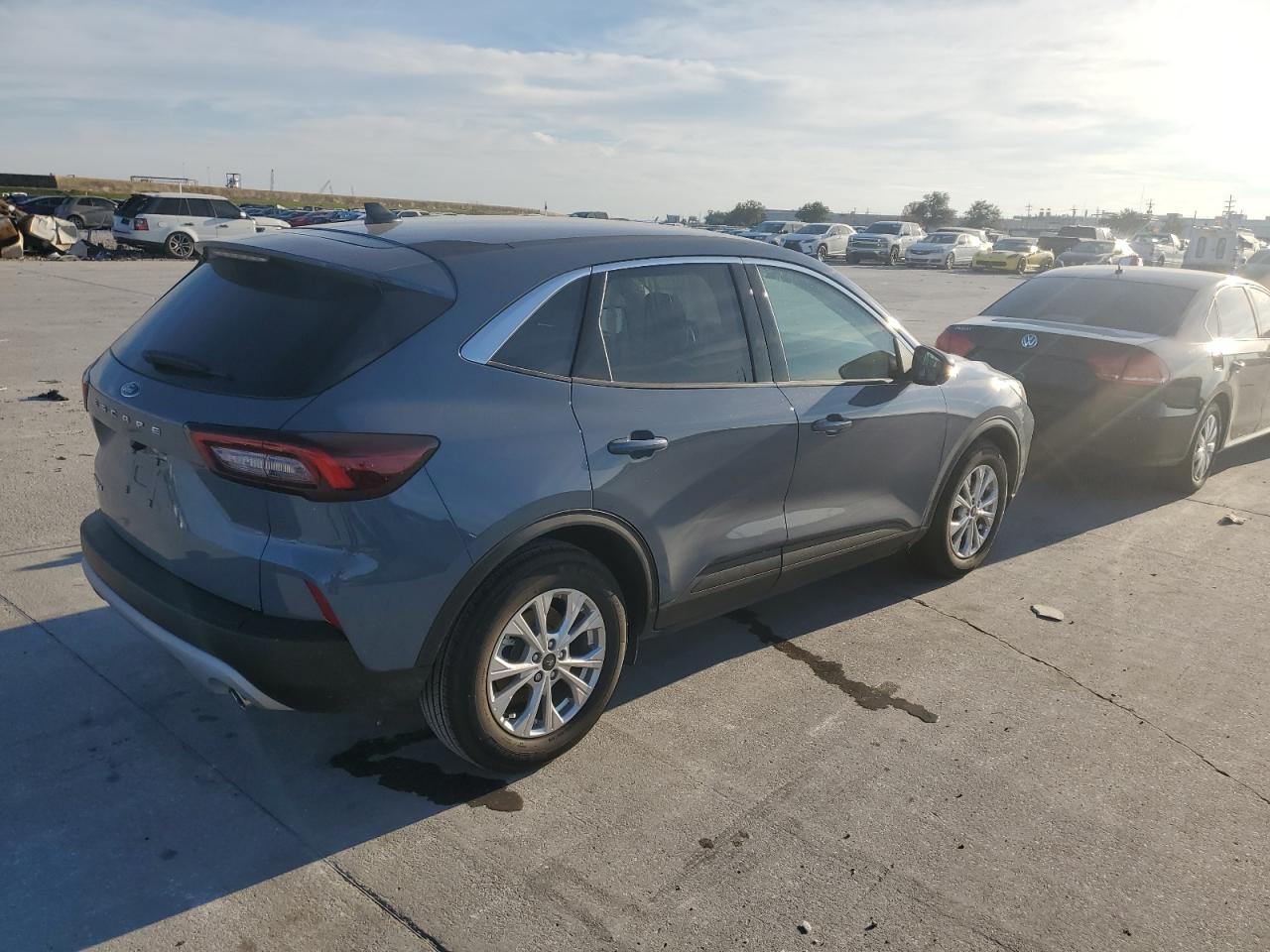 Image 3 of 2023 FORD ESCAPE ACTIVE 2023 with VIN 1FMCU0GN0PUA96018