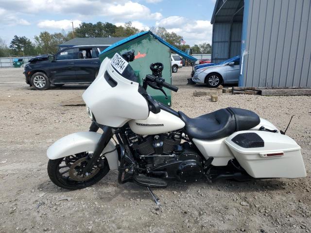 Image 3 of 2018 HARLEY-DAVIDSON FLHXS STREET GLIDE SPECIAL 2018 with VIN 1HD1KRC12JB679460