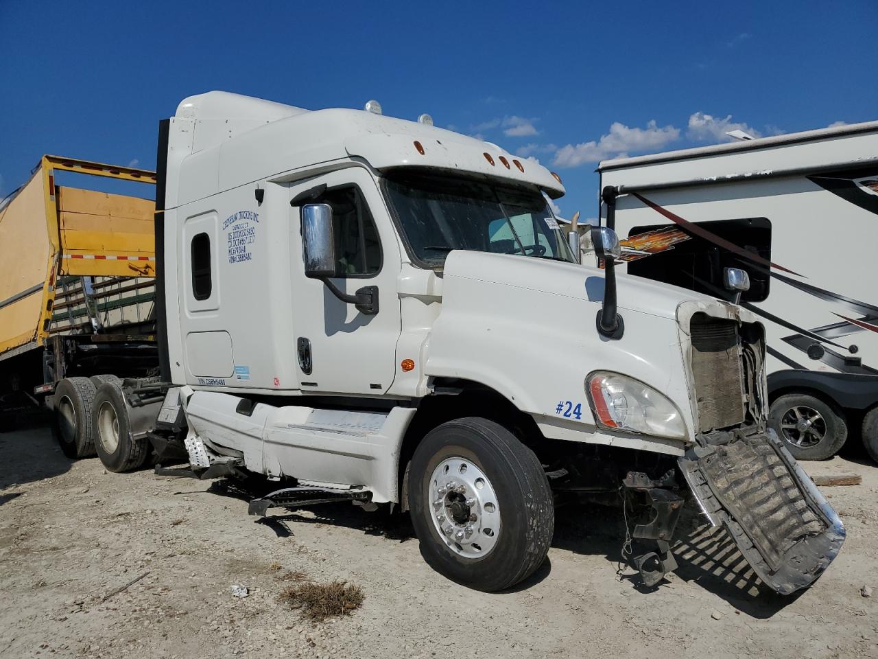 2012 FREIGHTLINER CASCADIA 125  2012 image