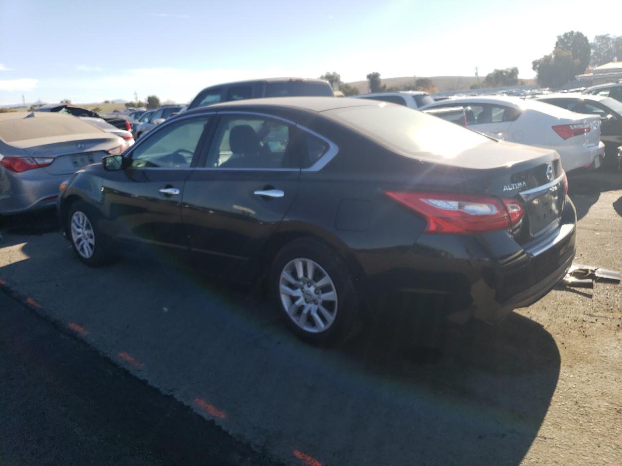 Изображение 2 2017 NISSAN ALTIMA 2.5 2017 с VIN 1N4AL3AP2HN305674