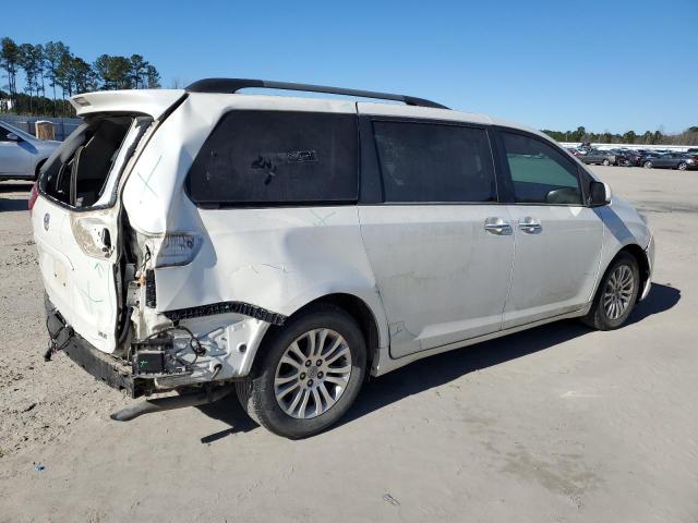 Image 3 of 2017 TOYOTA SIENNA XLE 2017 with VIN 5TDYZ3DC5HS786272