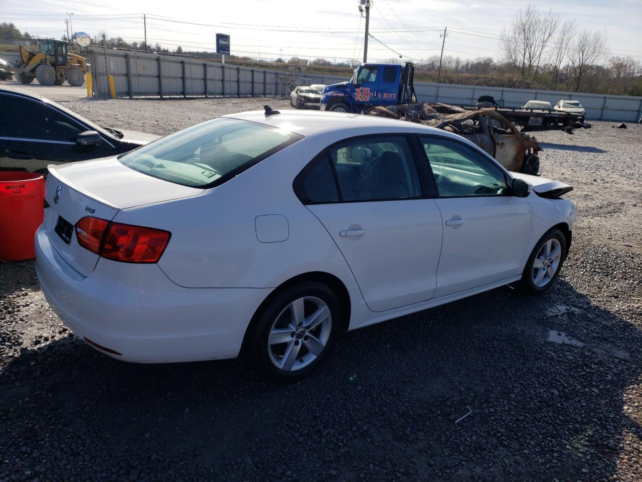 Image 3 of 2012 VOLKSWAGEN JETTA TDI 2012 with VIN 3VW3L7AJ2CM409944