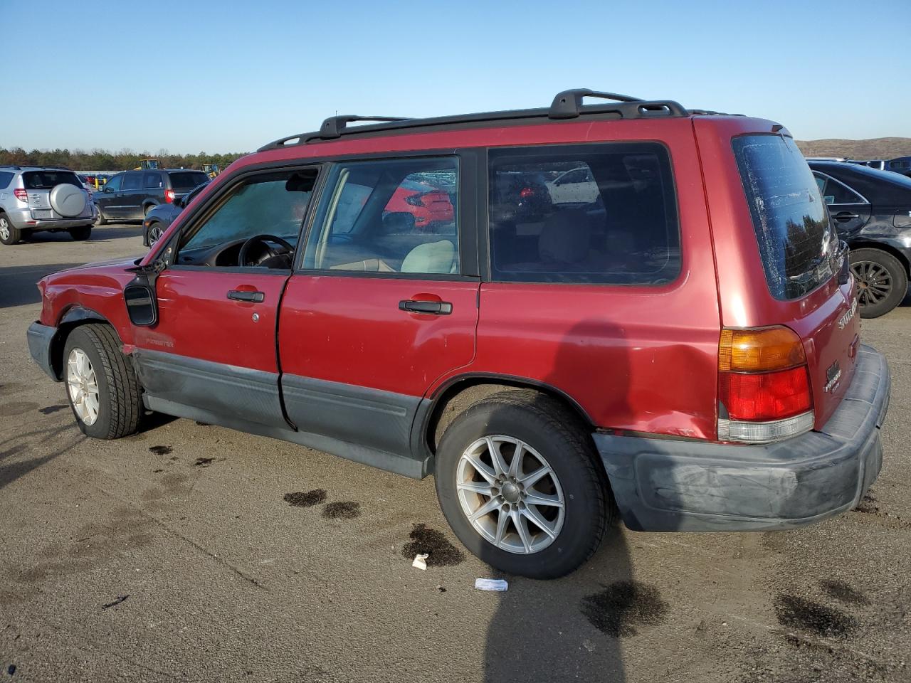 Image 2 of 1999 SUBARU FORESTER L 1999 with VIN JF1SF6352XH715686