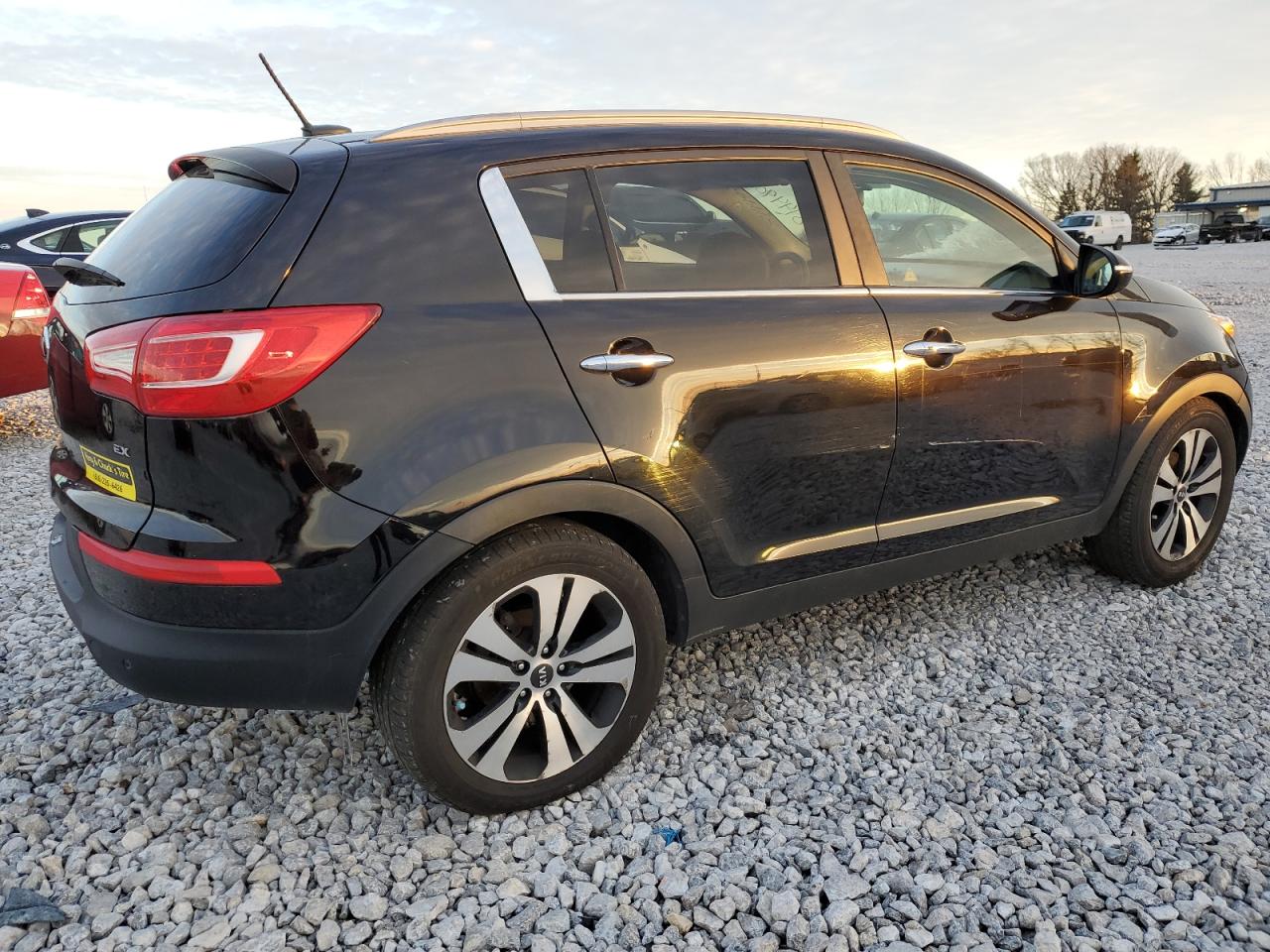 Image 3 of 2013 KIA SPORTAGE EX 2013 with VIN KNDPC3A22D7438927