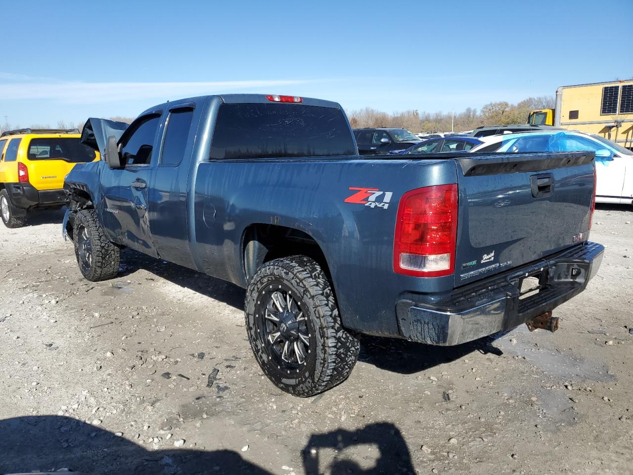 Obraz 2 z 2011 GMC SIERRA K1500 SLE 2011 z VIN 1GTR2VE30BZ121871