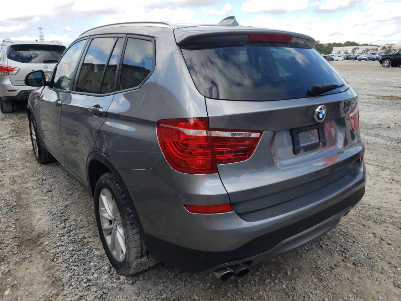 Изображение 2 2017 BMW X3 XDRIVE28I 2017 с VIN 5UXWX9C33H0T20472