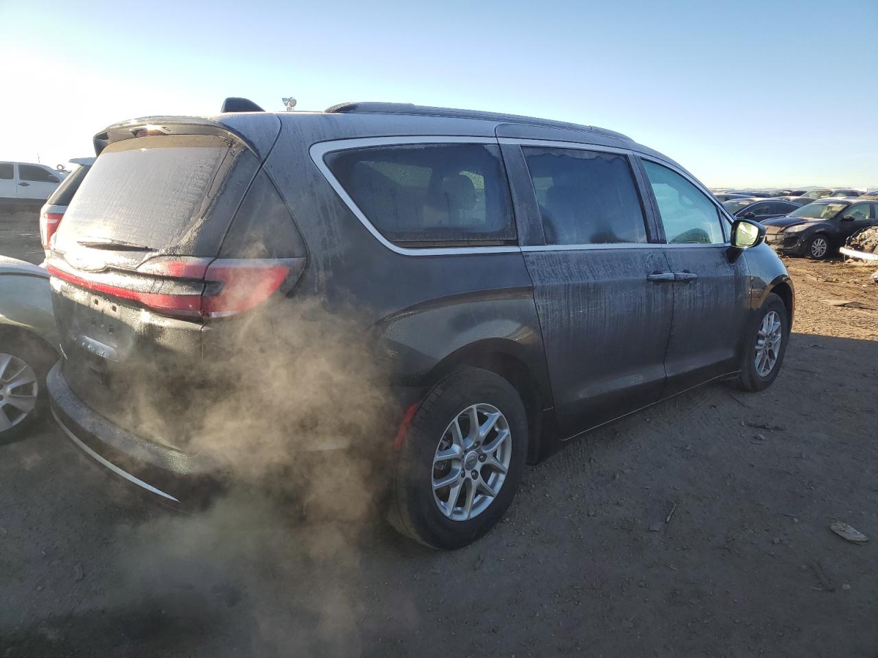 Изображение 3 Chrysler Pacifica Touring L 2022 с VIN 2C4RC1BG8NR178203