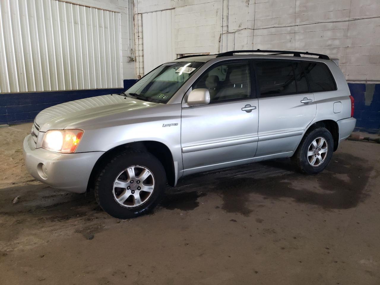 Obraz 1 z 2003 TOYOTA HIGHLANDER LIMITED 2003 z VIN JTEHF21A330123652