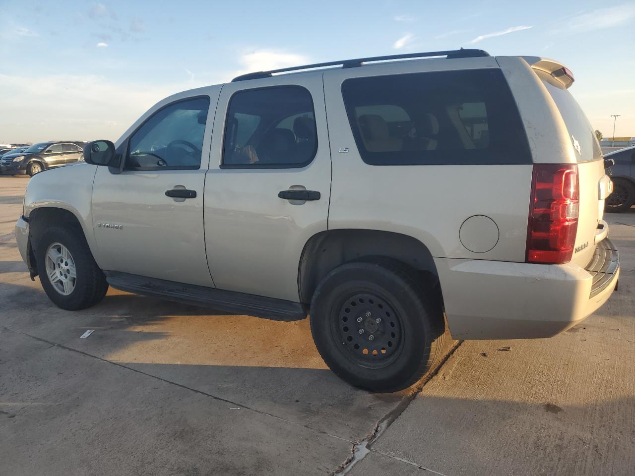 Obraz 2 z 2007 CHEVROLET TAHOE K1500 2007 z VIN 1GNEK13007R164525