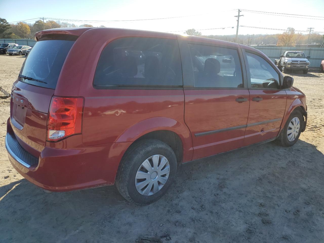 Image 3 of 2013 DODGE GRAND CARAVAN SE 2013 with VIN 2C4RDGBG8DR562772