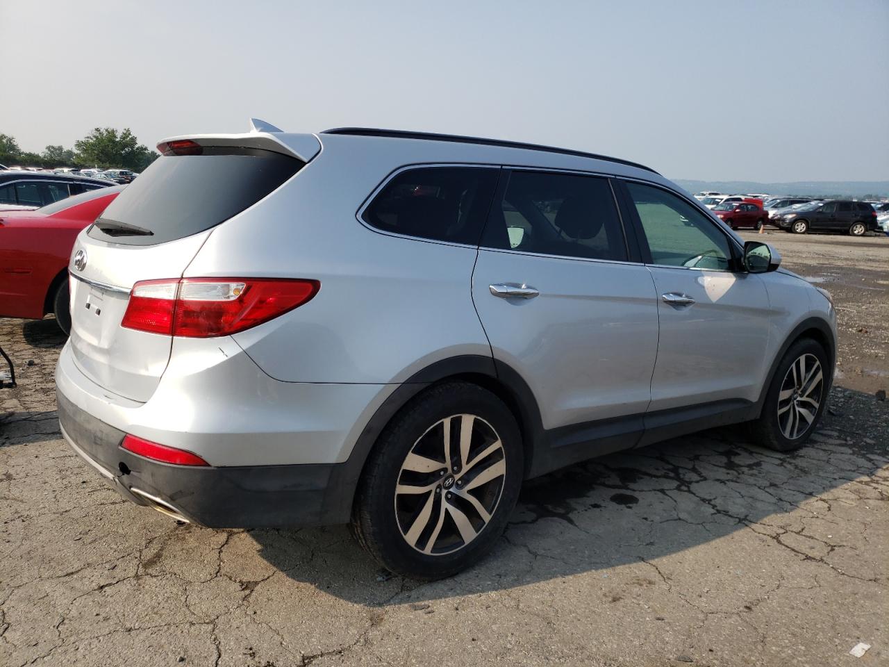 Image 3 of Hyundai Santa Fe Se 2016 with VIN KM8SM4HF4GU145862