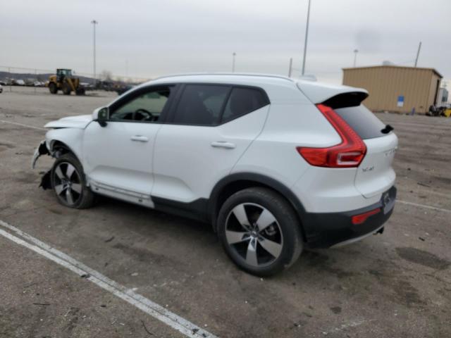 Obraz 2 z 2020 VOLVO XC40 T4 MOMENTUM 2020 z VIN YV4AC2HK6L2259014