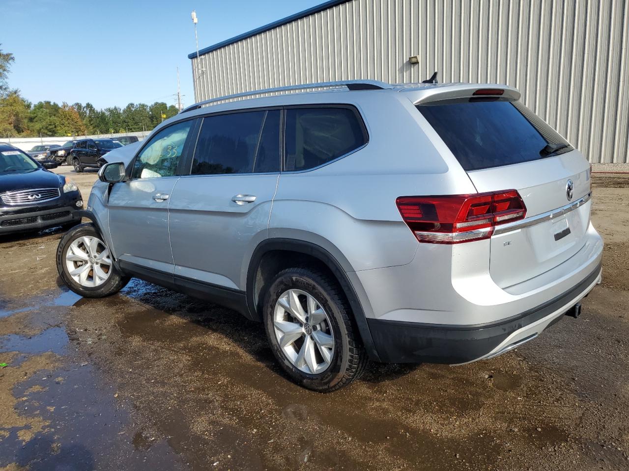 Image 2 of 2019 VOLKSWAGEN ATLAS SE 2019 with VIN 1V2UR2CA0KC518035