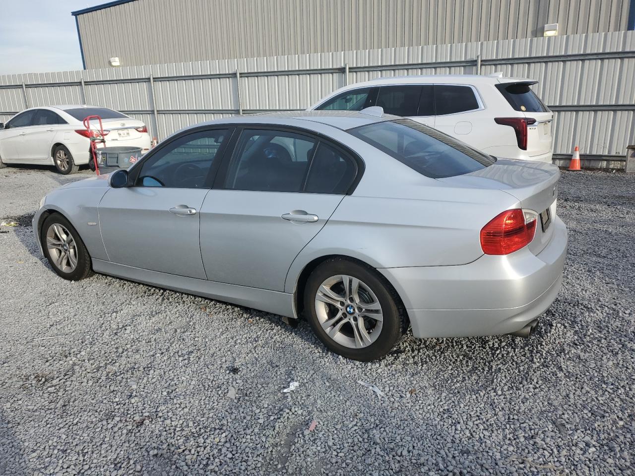 Obraz 2 z 2008 BMW 328 I 2008 z VIN WBAVA37588NL45651
