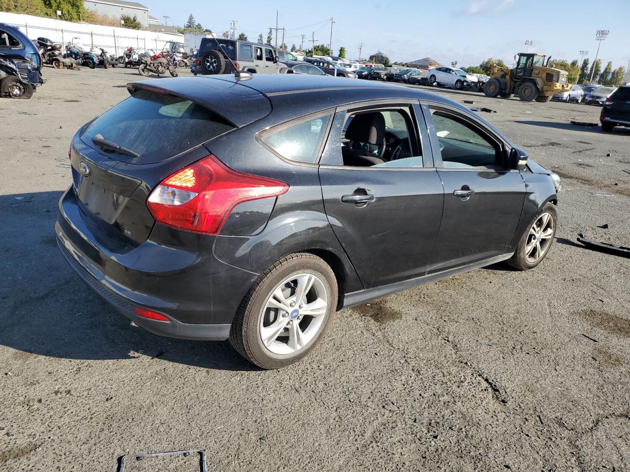 Image 3 of 2013 FORD FOCUS SE 2013 with VIN 1FADP3K23DL152264