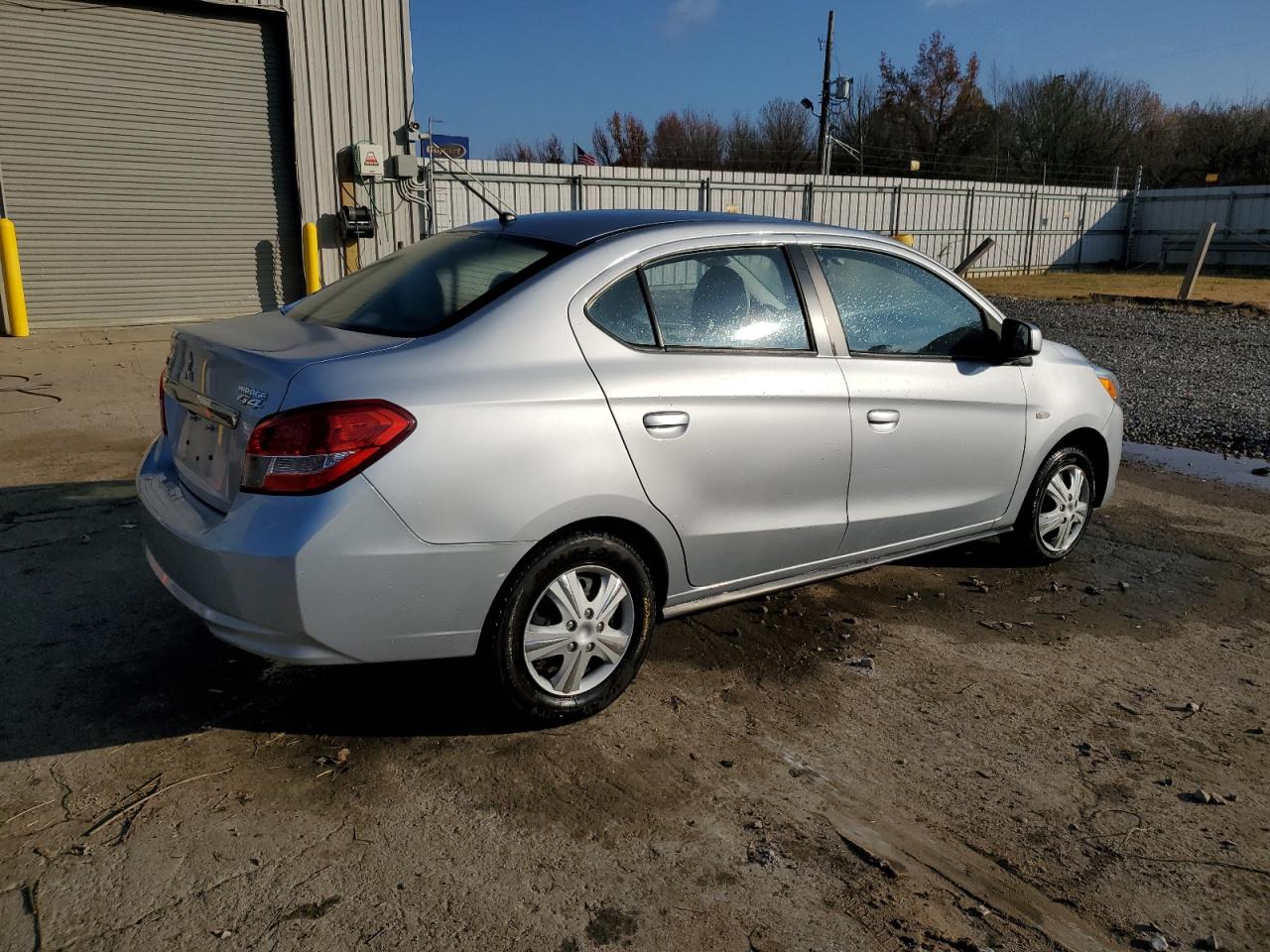Изображение 3 2019 MITSUBISHI MIRAGE G4 ES 2019 с VIN ML32F3FJ9KHF14741