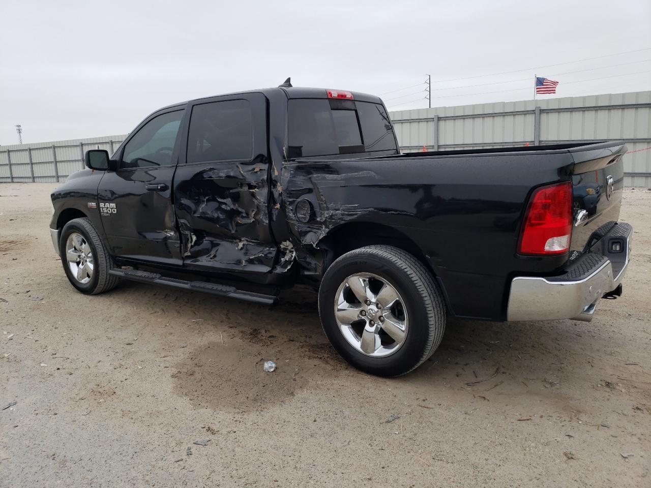 Image 2 of 2019 RAM 1500 CLASSIC SLT 2019 with VIN 1C6RR6LT0KS573386