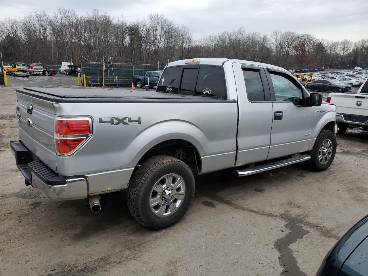 Image 3 of 2011 FORD F150 SUPER CAB 2011 with VIN 1FTFX1ET2BFC28984