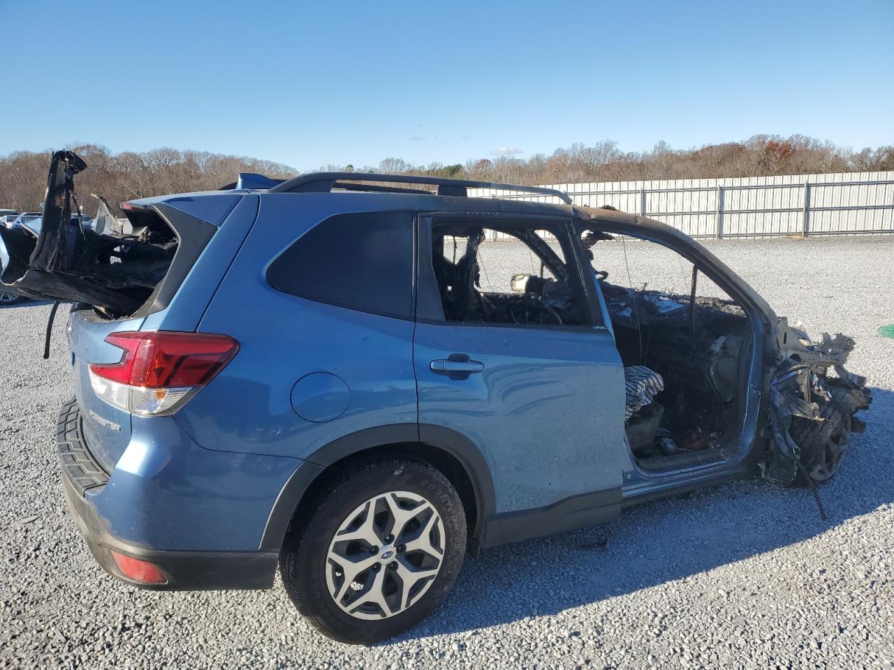 Obraz 3 z 2019 SUBARU FORESTER PREMIUM 2019 z VIN JF2SKAGC8KH469531