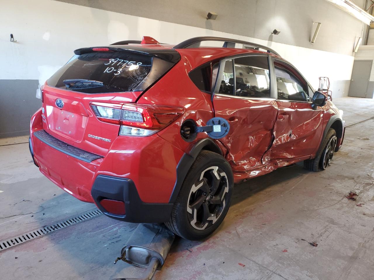 Image 3 of 2021 SUBARU CROSSTREK LIMITED 2021 with VIN JF2GTHNCXM8203879