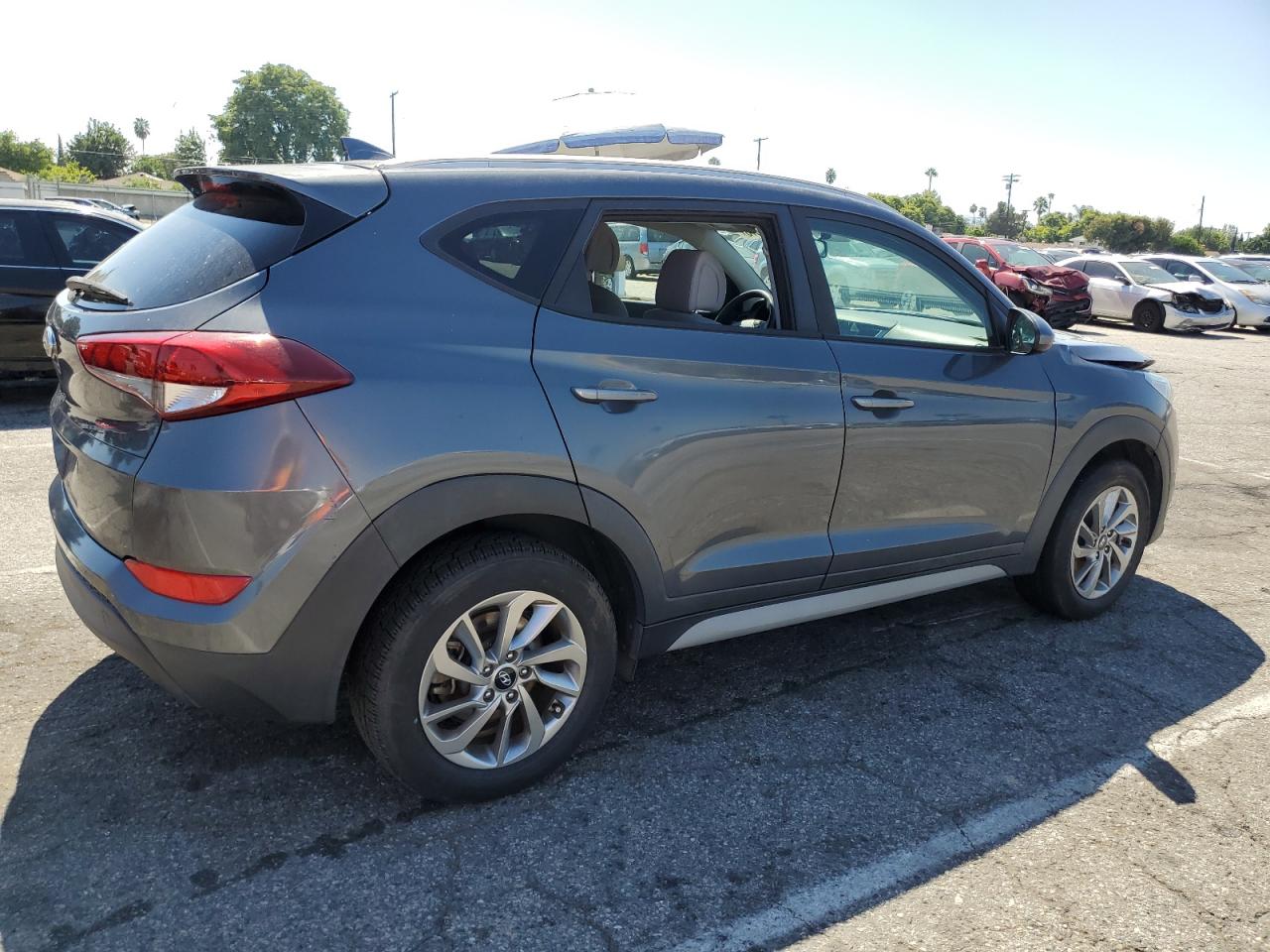 Image 3 of 2018 HYUNDAI TUCSON SEL 2018 with VIN KM8J33A43JU679251