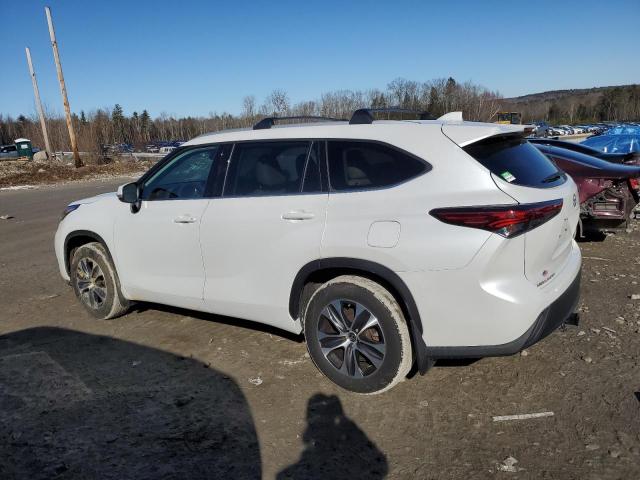Image 2 of 2022 TOYOTA HIGHLANDER XLE 2022 with VIN 5TDGZRBH4NS251006
