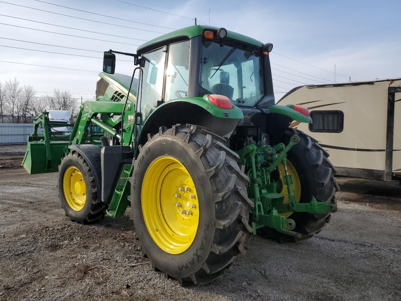 Obraz 3 z 2013 JOHN TRACTOR 2013 z VIN 1L06140MADH762077