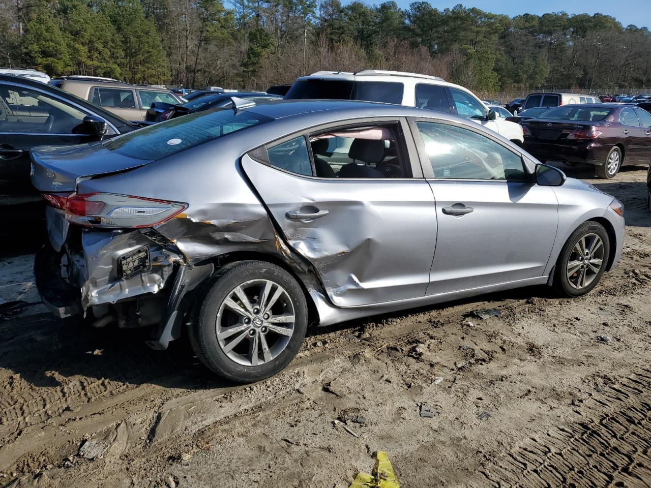 Image 3 of 2017 HYUNDAI ELANTRA SE 2017 with VIN 5NPD84LF4HH023006