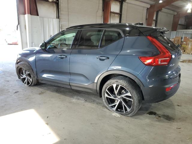 Image 2 of 2022 VOLVO XC40 T5 R-DESIGN 2022 with VIN YV4162UM4N2784459