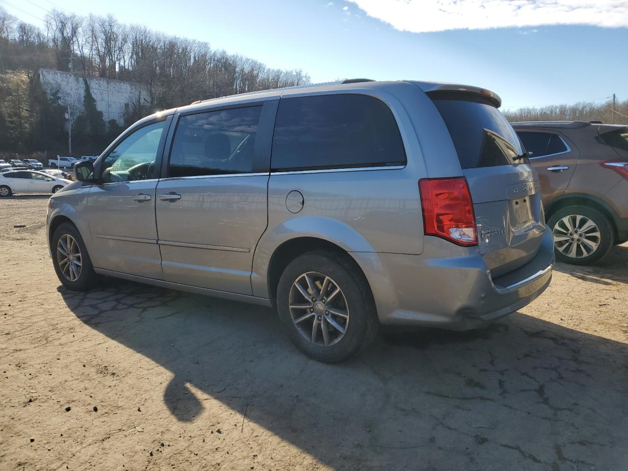 Image 2 of 2015 DODGE GRAND CARAVAN SXT 2015 with VIN 2C4RDGCG1FR710021