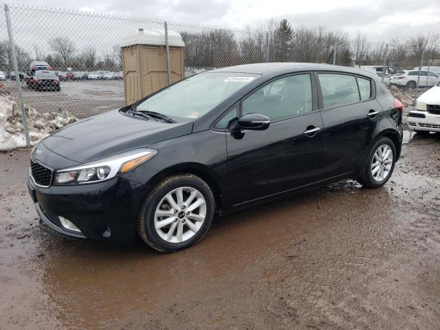 Image 1 of 2017 KIA FORTE LX 2017 with VIN KNAFK5A89H5670244