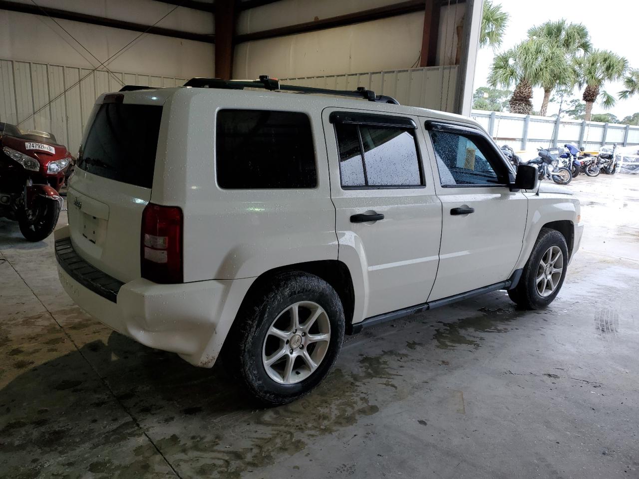 Image 3 of 2007 JEEP PATRIOT SPORT 2007 with VIN 1J8FT28W97D273519