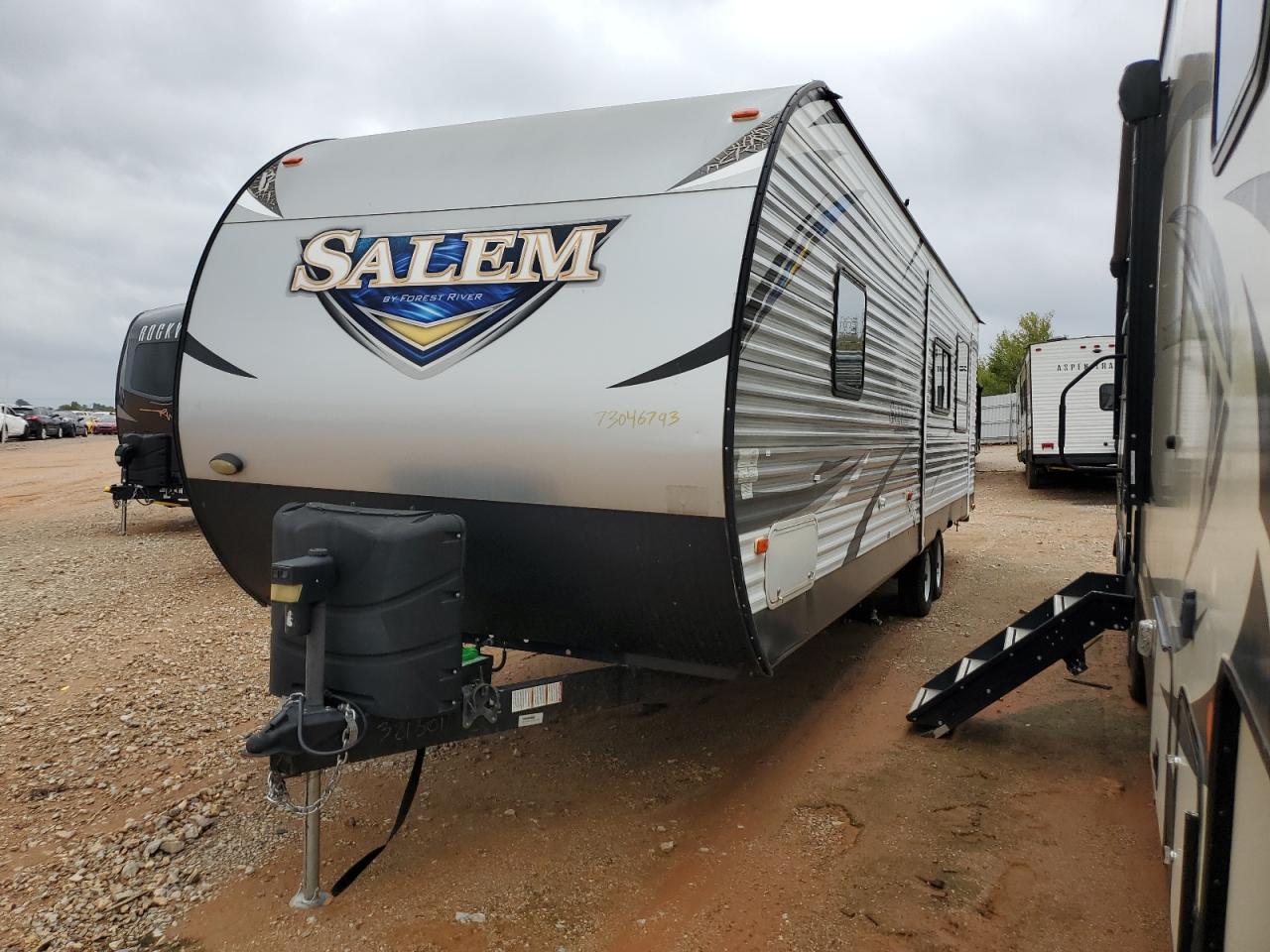 Image 2 of 2018 WILDWOOD TRAILER 2018 with VIN 4X4TSMC24JA321301