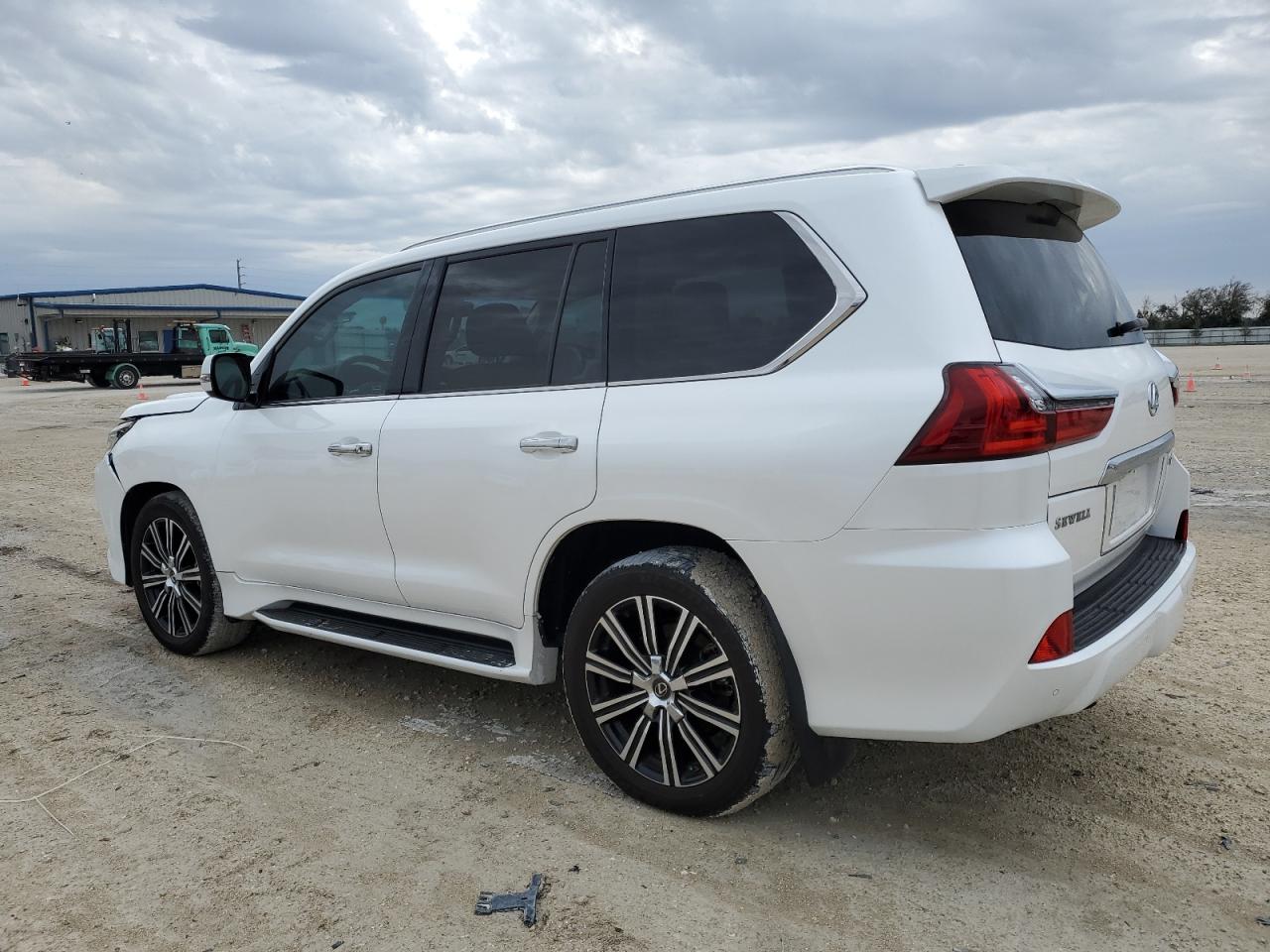 Image 2 of 2020 LEXUS LX 570 2020 with VIN JTJFY7AX0L4332196