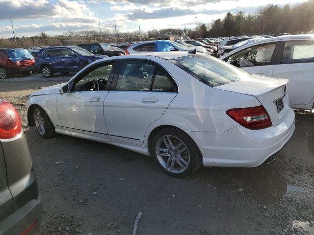 Obraz 2 z 2014 MERCEDES-BENZ C 300 4MATIC 2014 z VIN WDDGF8AB7EA942341