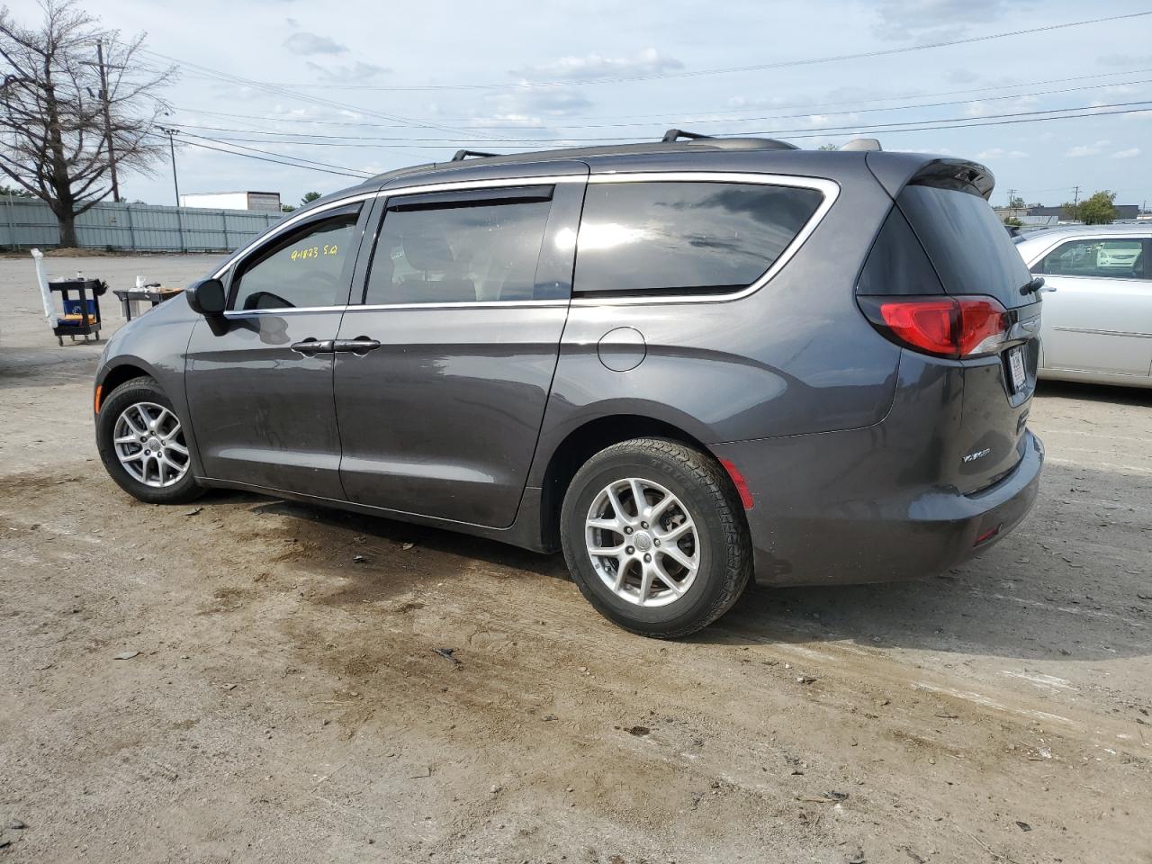 Image 2 of 2020 CHRYSLER VOYAGER LXI 2020 with VIN 2C4RC1DG6LR261302