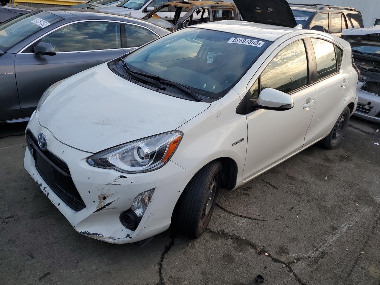 Image 1 of 2015 TOYOTA PRIUS C  2015 with VIN JTDKDTB37F1581585