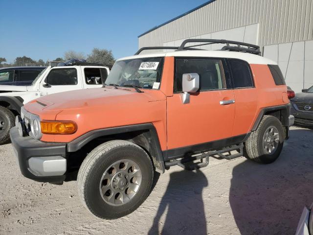 2013 TOYOTA FJ CRUISER  2013 image