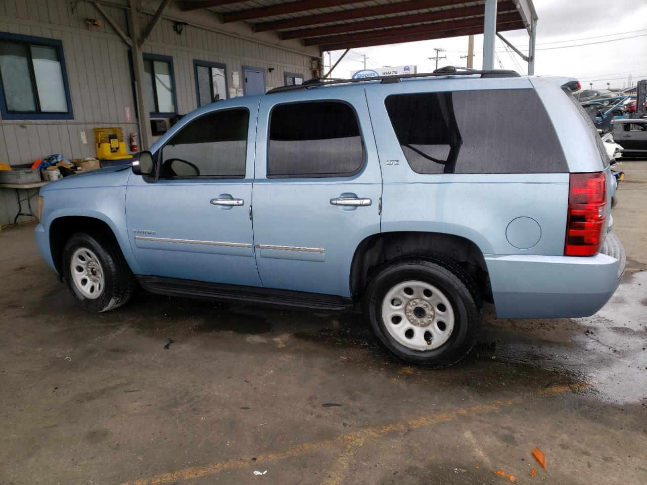 Obraz 2 z 2011 CHEVROLET TAHOE C1500 LTZ 2011 z VIN 1GNSCCE03BR348102
