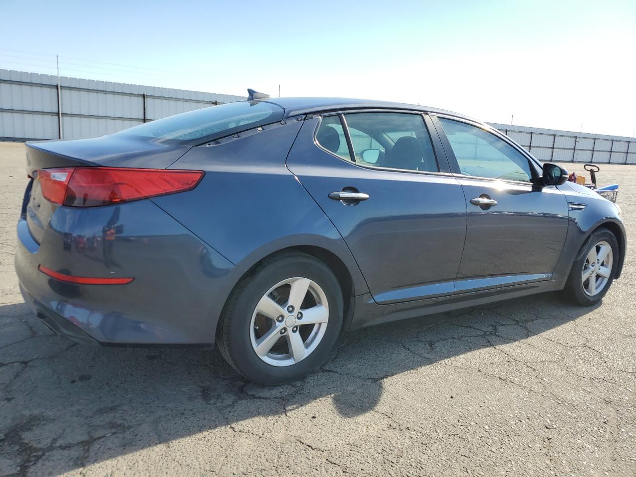 Obraz 3 z 2015 KIA OPTIMA LX 2015 z VIN 5XXGM4A78FG476235