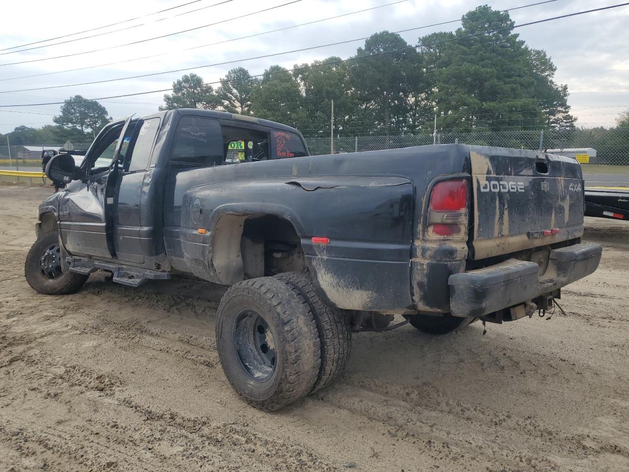 Изображение 2 2001 DODGE RAM 3500  2001 с VIN 1B7MF33601J604855