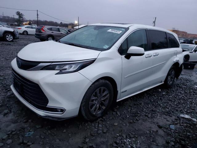 Изображение 2021 TOYOTA SIENNA XLE 2021