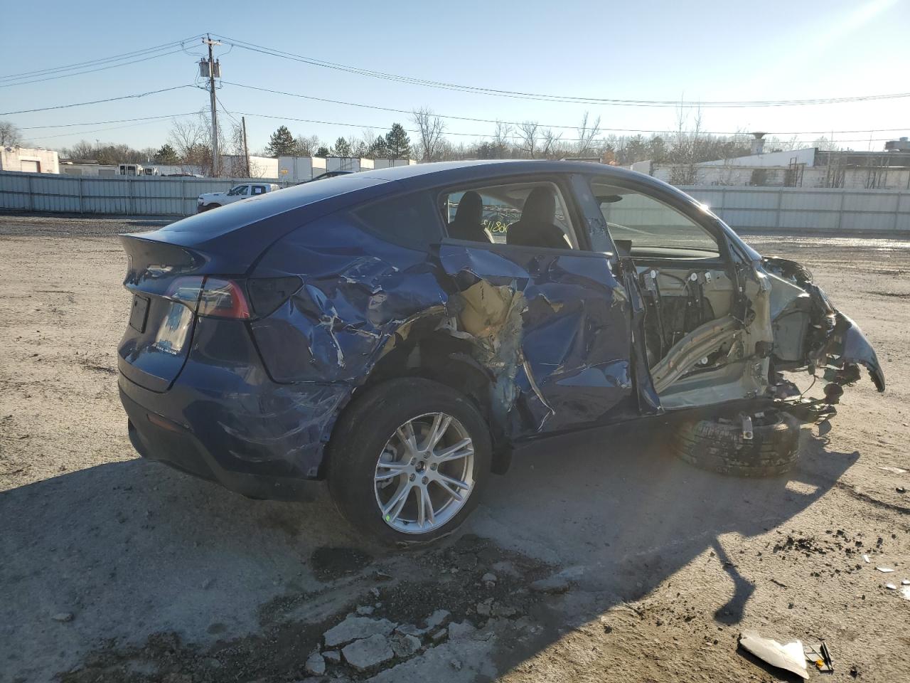 Obraz 3 z 2023 TESLA MODEL Y  2023 z VIN 7SAYGDEEXPA187074