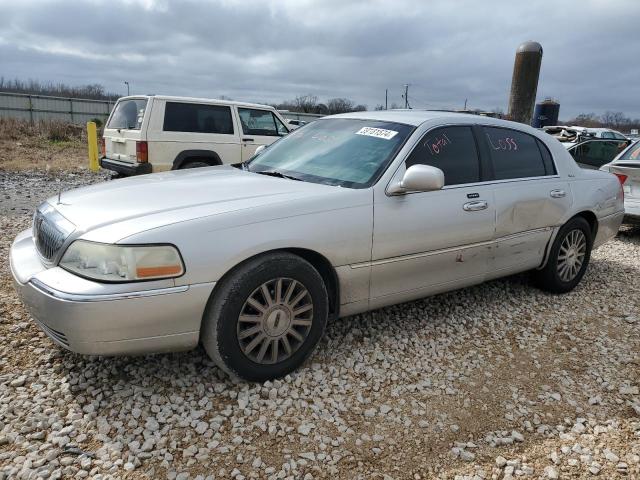 Obraz 1 z 2003 LINCOLN TOWN CAR EXECUTIVE 2003 z VIN 1LNHM81W23Y695799