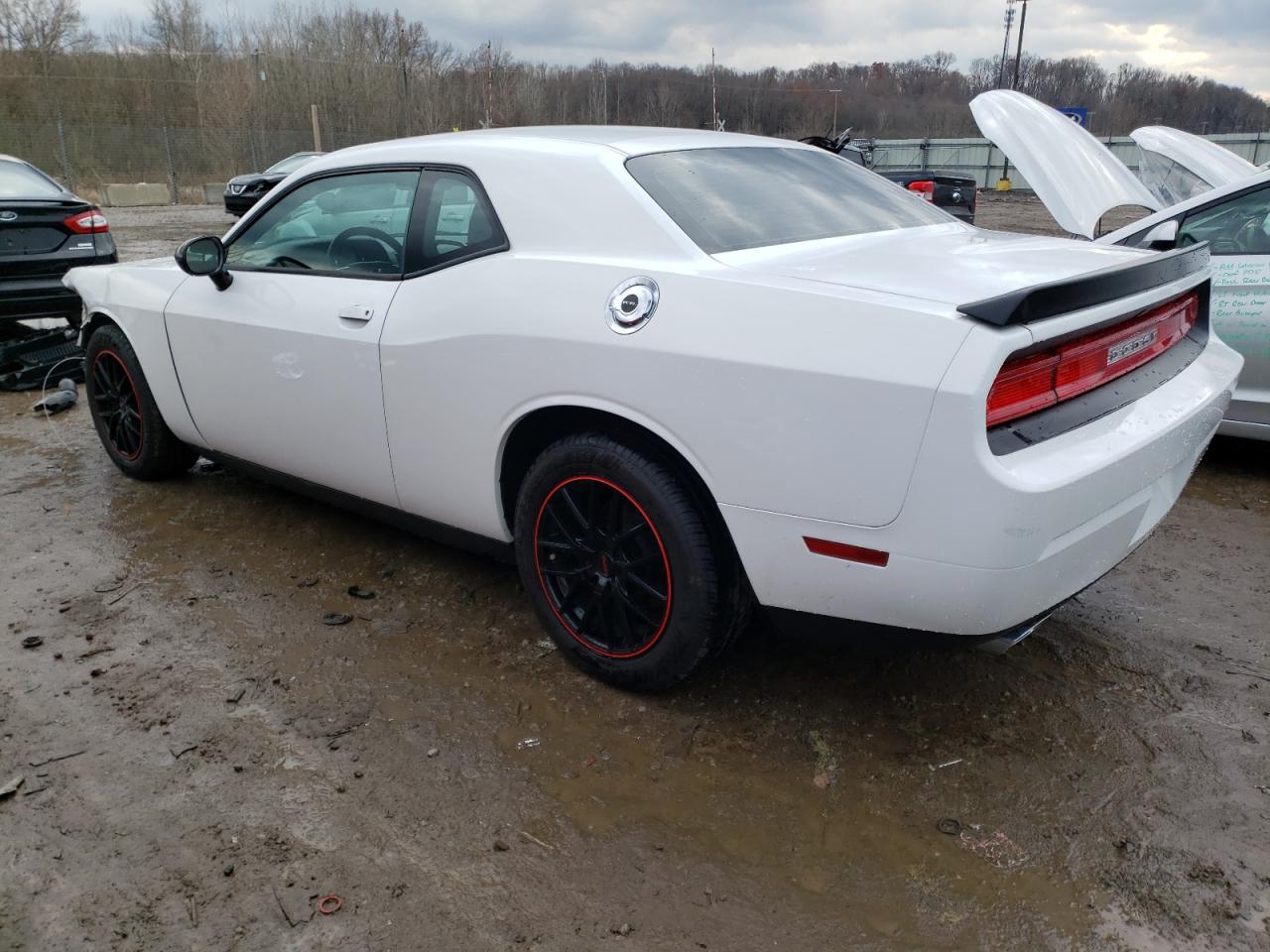 Изображение 2 2014 DODGE CHALLENGER SXT 2014 с VIN 2C3CDYAG2EH250875